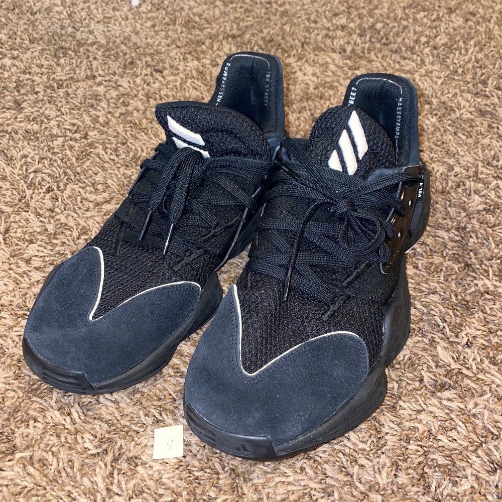 Harden Basketball Shoe